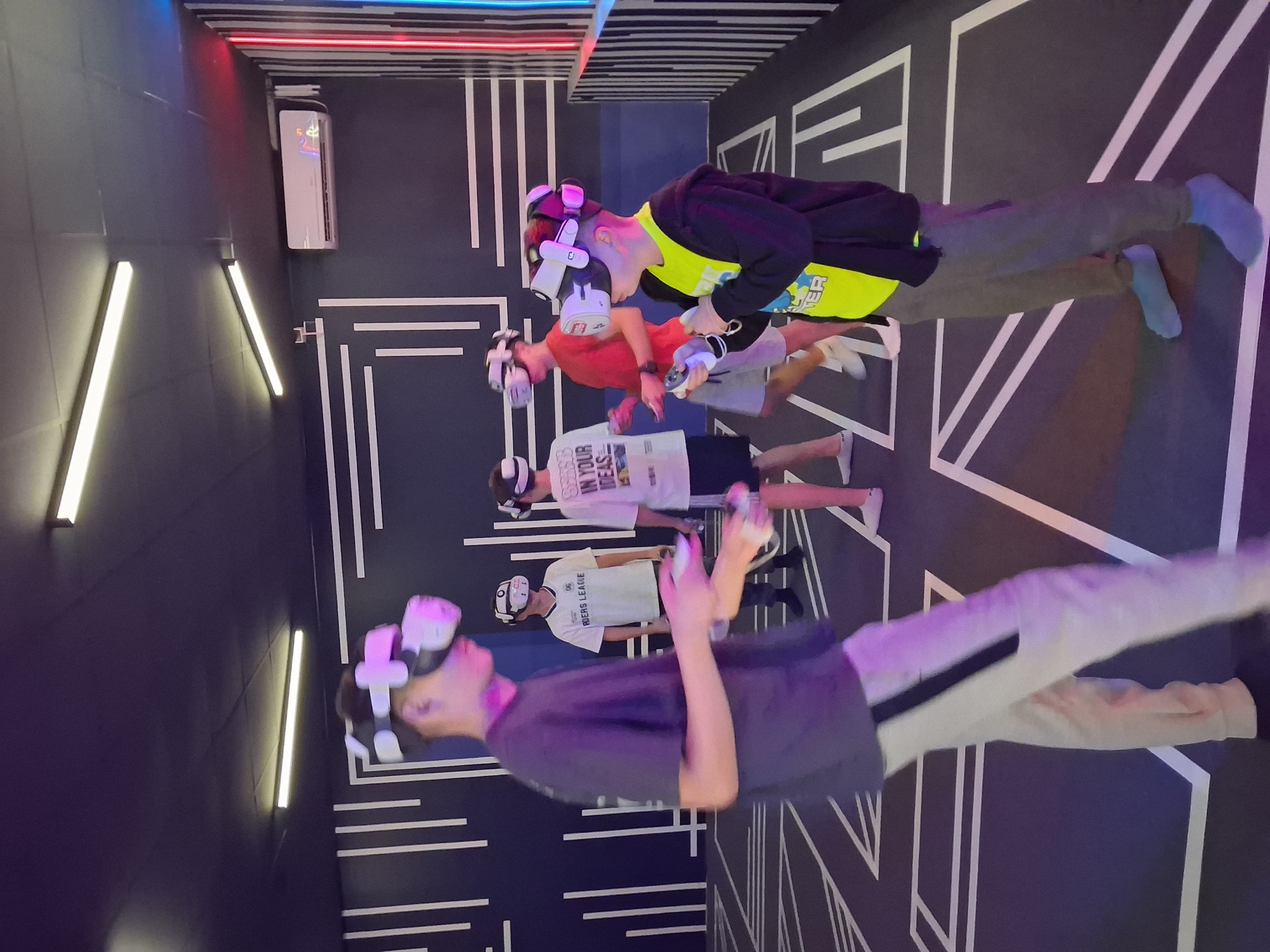 Više igrača sudjeluje u VR meču